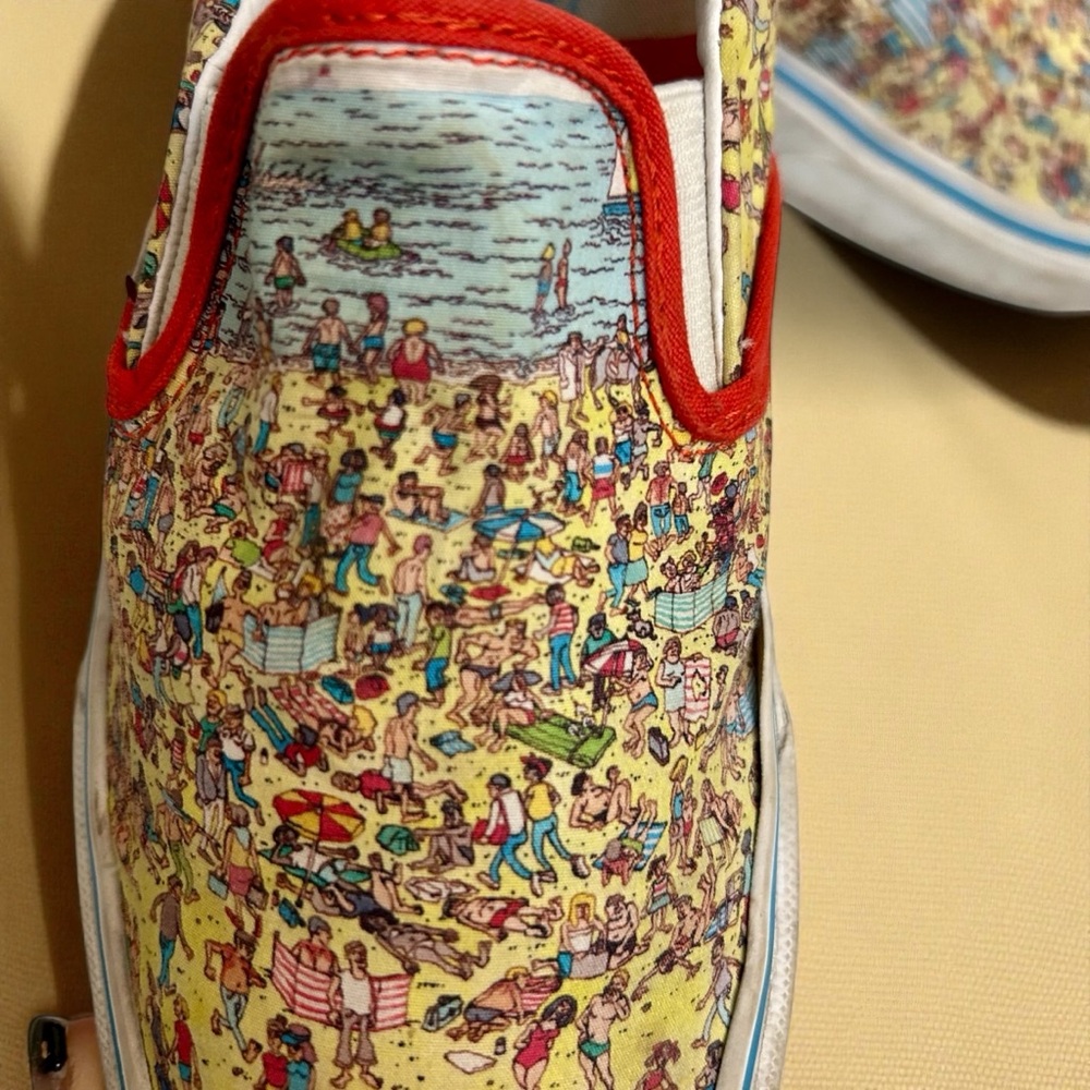 Vans Where’s Waldo Limited Edition Classic Slip-on Skate Shoes Men’s SIZE 6.5 - Picture 10 of 11